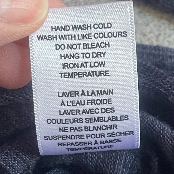 Cleo Blue & Black Heathered Light Knit Top Size Medium - Picture 9 of 13